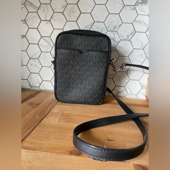 Black Pebble Leather Michael Kors Purse - Picture 3 of 11